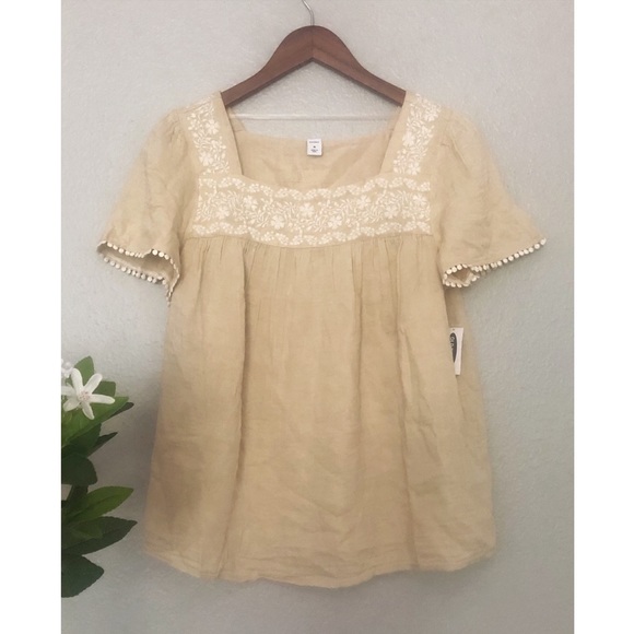 Old Navy Tops - NWT Old Navy Embroidered Boho Blouse